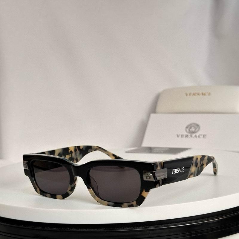 Versace Sunglasses 67